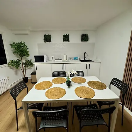 民宿 Rua Nova 萨里亚